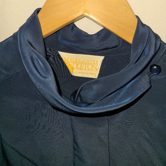 Blue Sophisticates By Pendleton Gatherd Draped high Neck Blouse - Picture 4 of 9